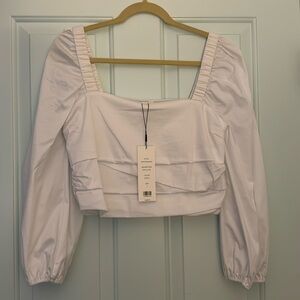 Woman’s Veronica beard top